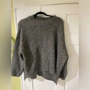 H&M gray sweater “one size”